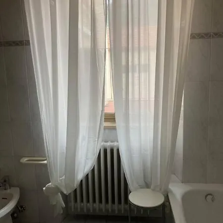 Casa Nina, Intero